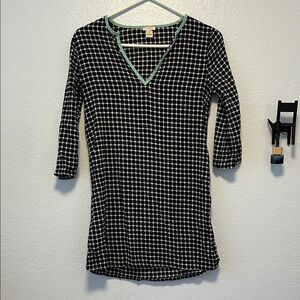 J. Crew Black and White Patterned Lightweight Tunic with Mint Trim